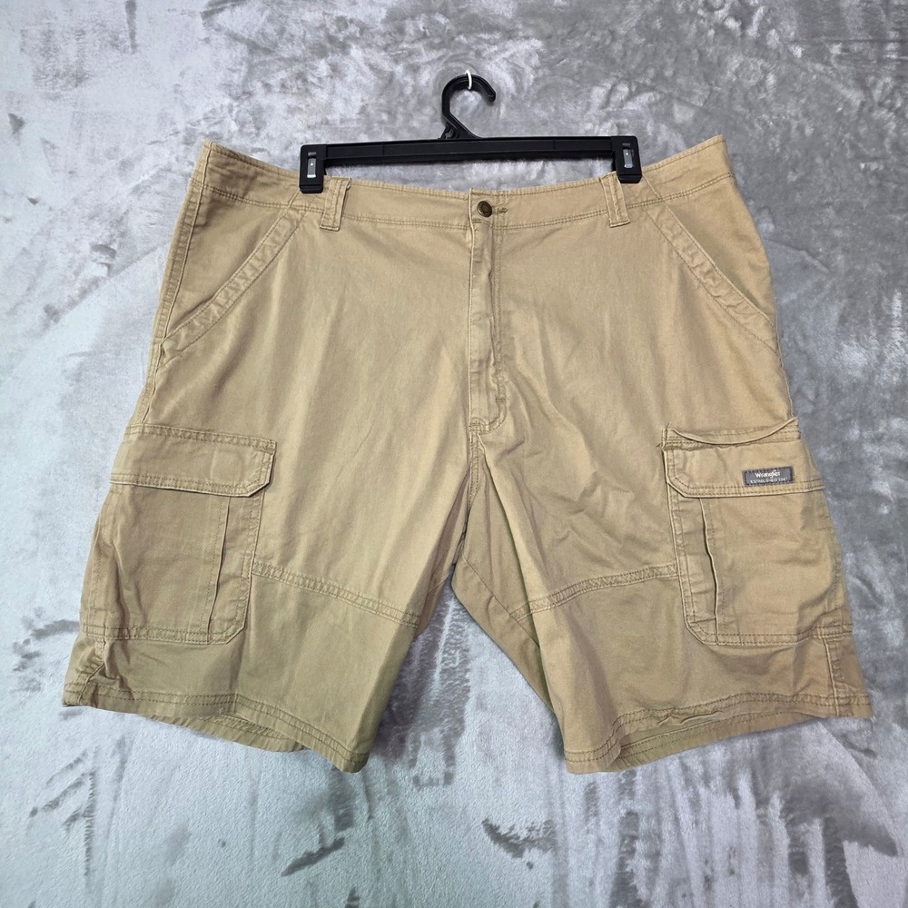 Wrangler Mens Relaxed Fit Cargo Shorts Khaki Tan Size 44 Stretch WWMH07883